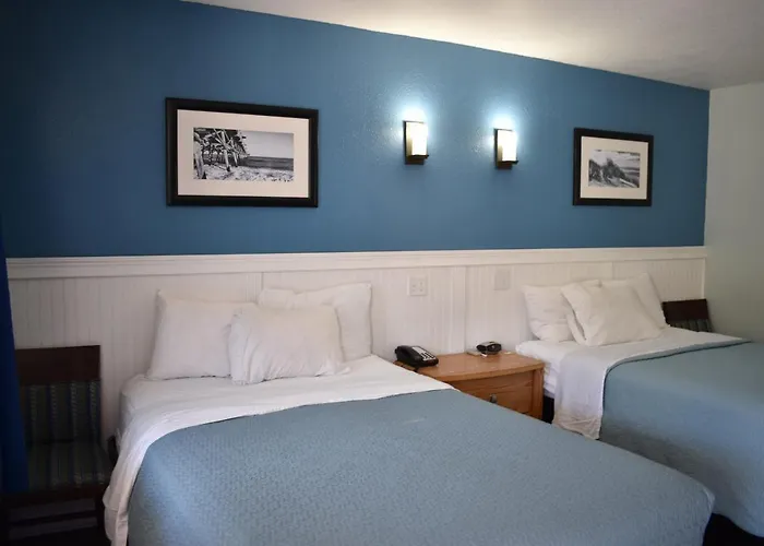 Colonial Inn