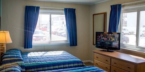 Colonial Motel 2*